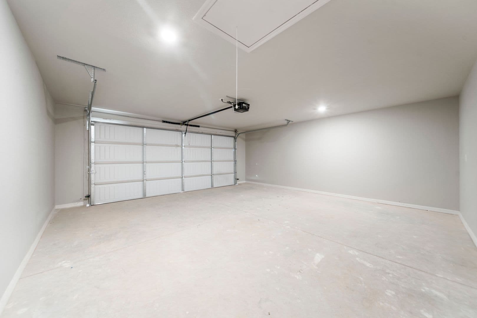 Springdale Apartment: 617 Spallone Blvd