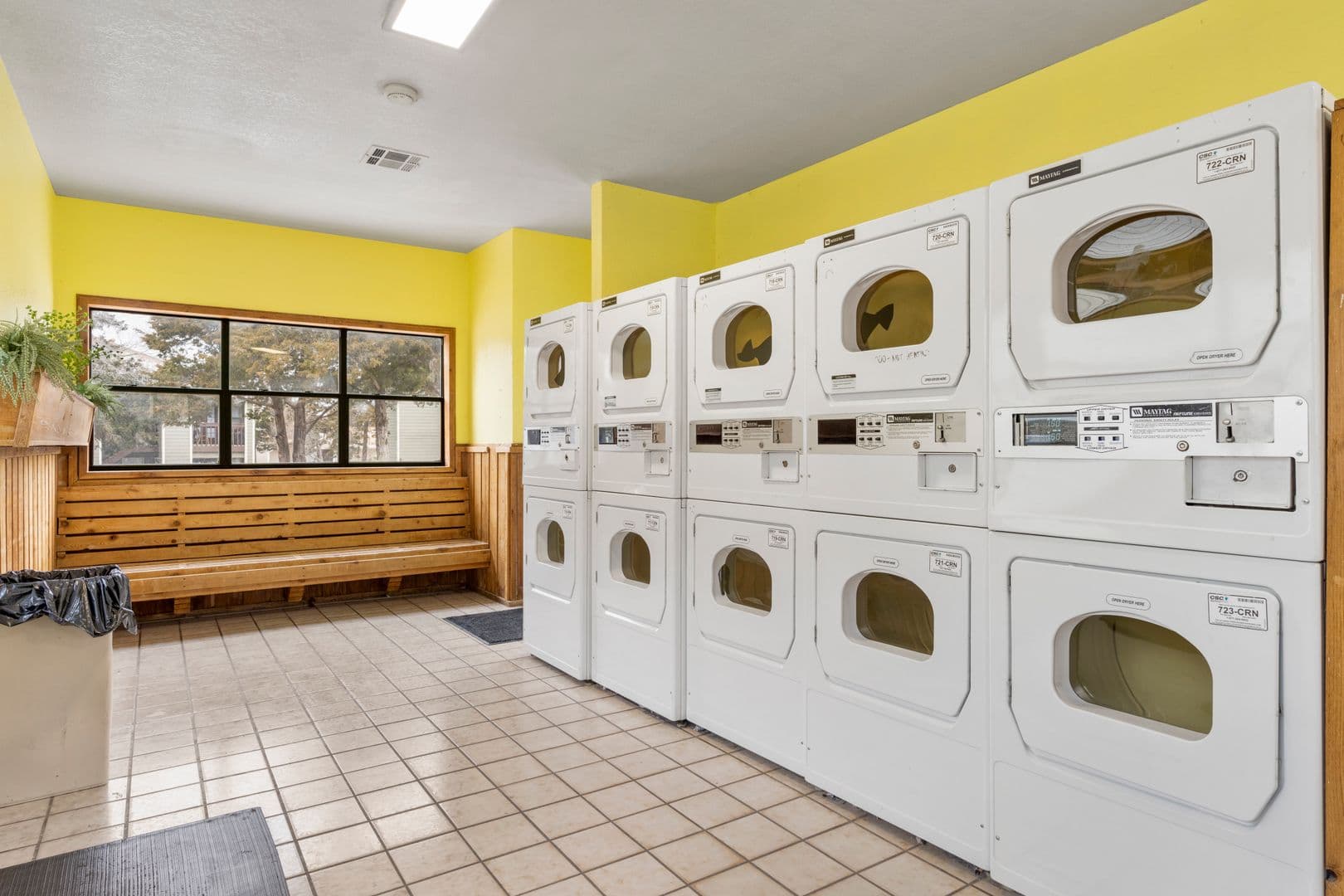Norman Apartment: 3001 Oak Tree Ave