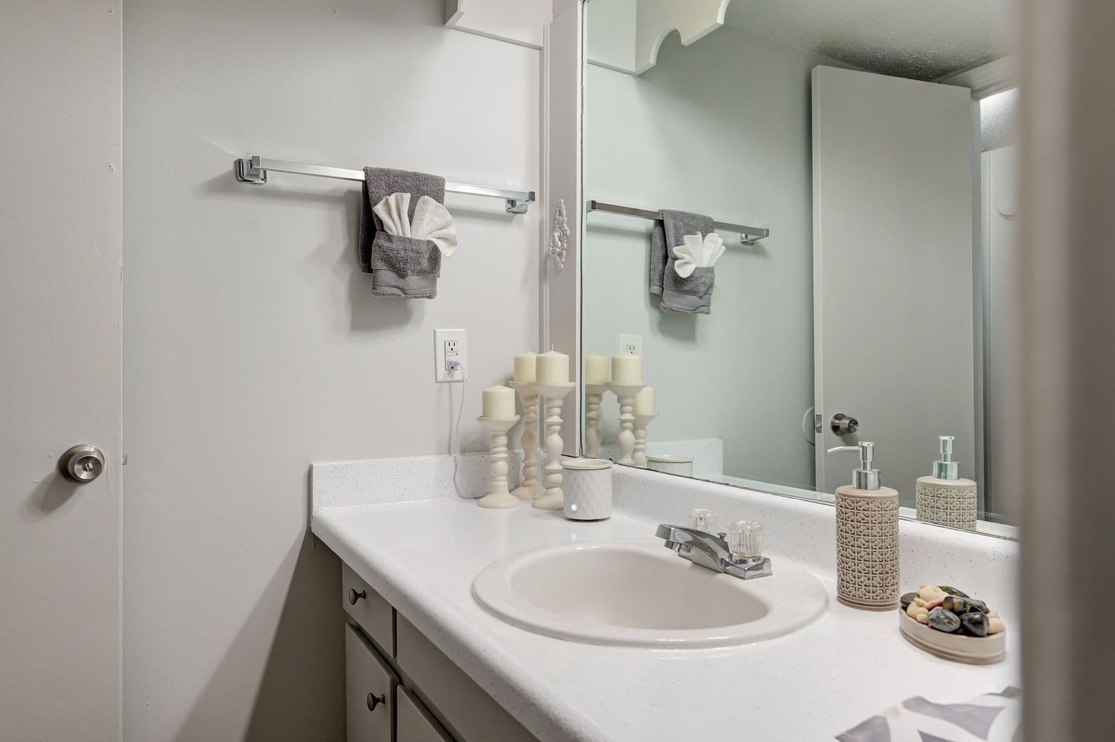 Midwest City Apartment: 7020 East Reno Ave
