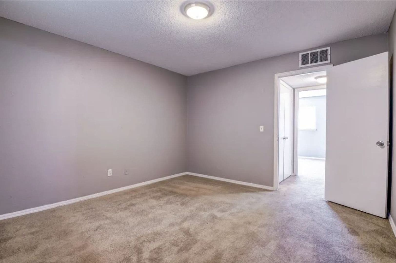 Oklahoma City Apartment: 2221 N. Meridian Ave