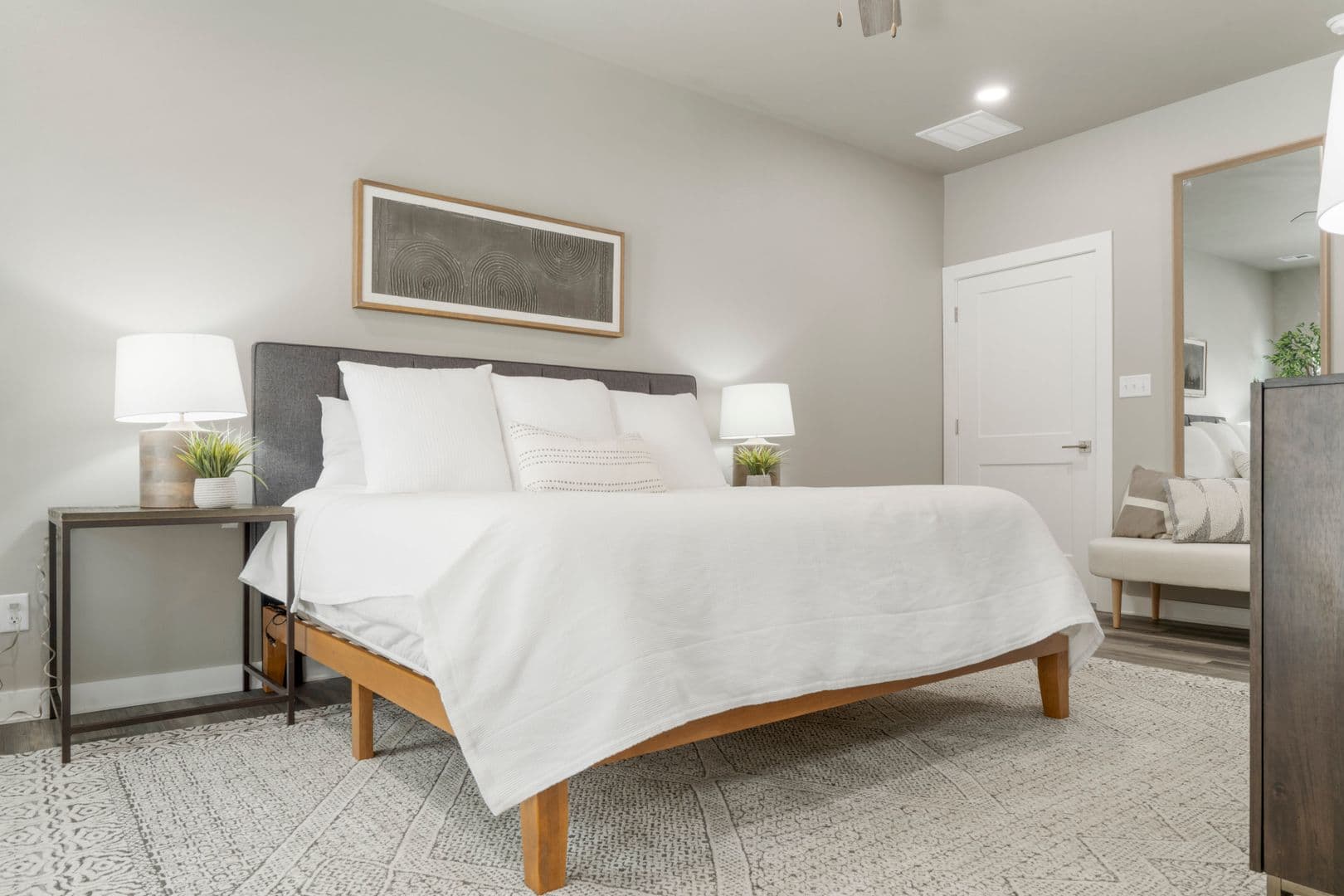 Jenks Apartment: 10700 Douglas Circle