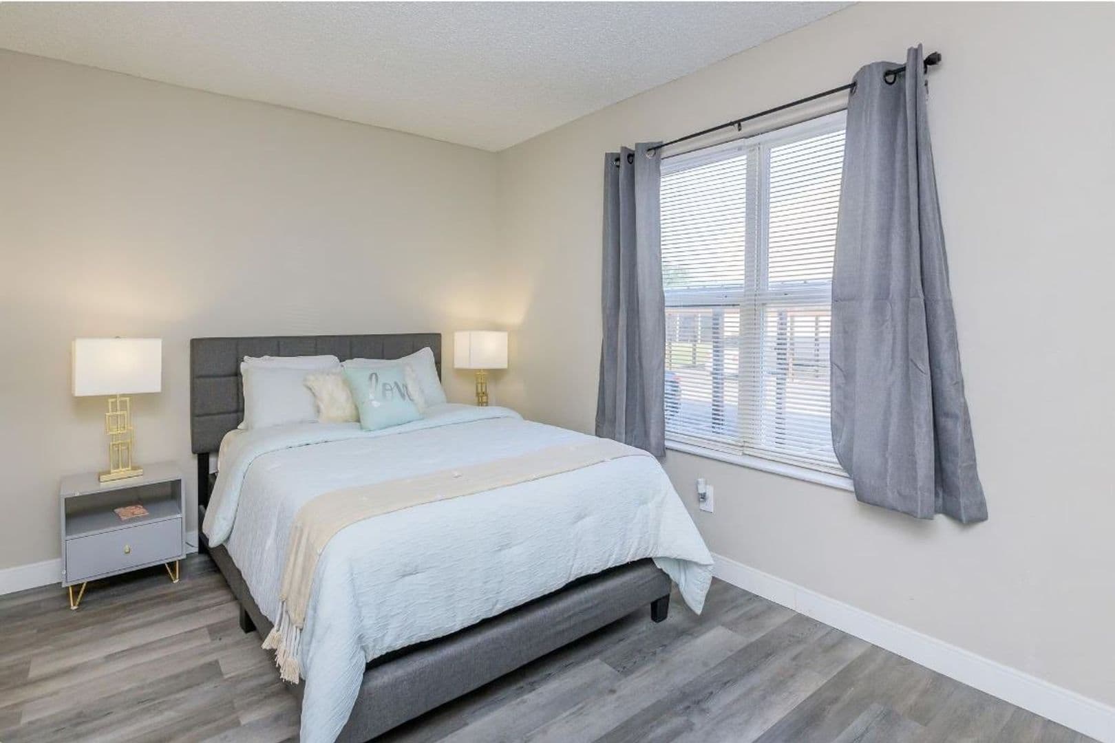Oklahoma City Apartment: 2700 Indian Creek Blvd