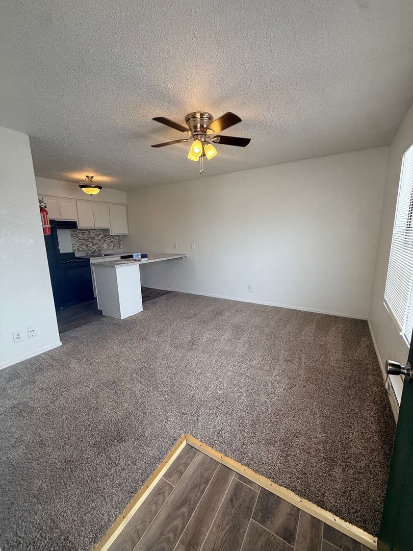 Glenpool Apartment: 1050 E. 141st Street South