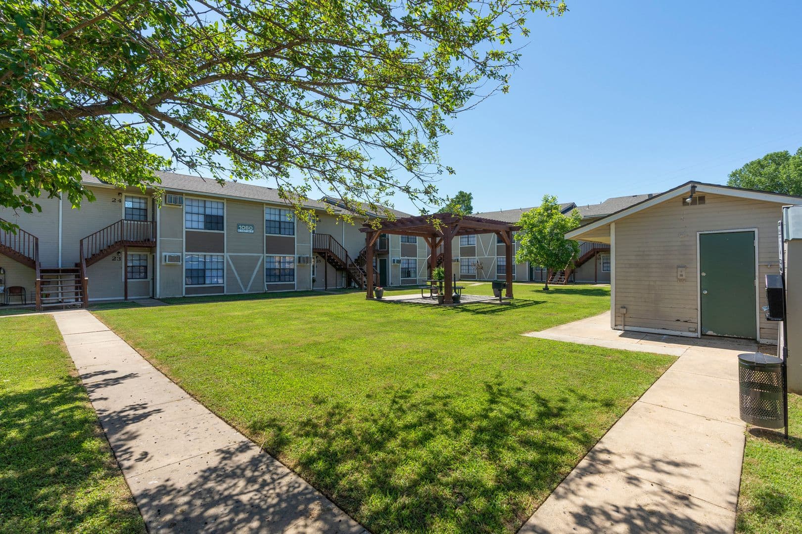 Glenpool Apartment: 1050 E. 141st Street South