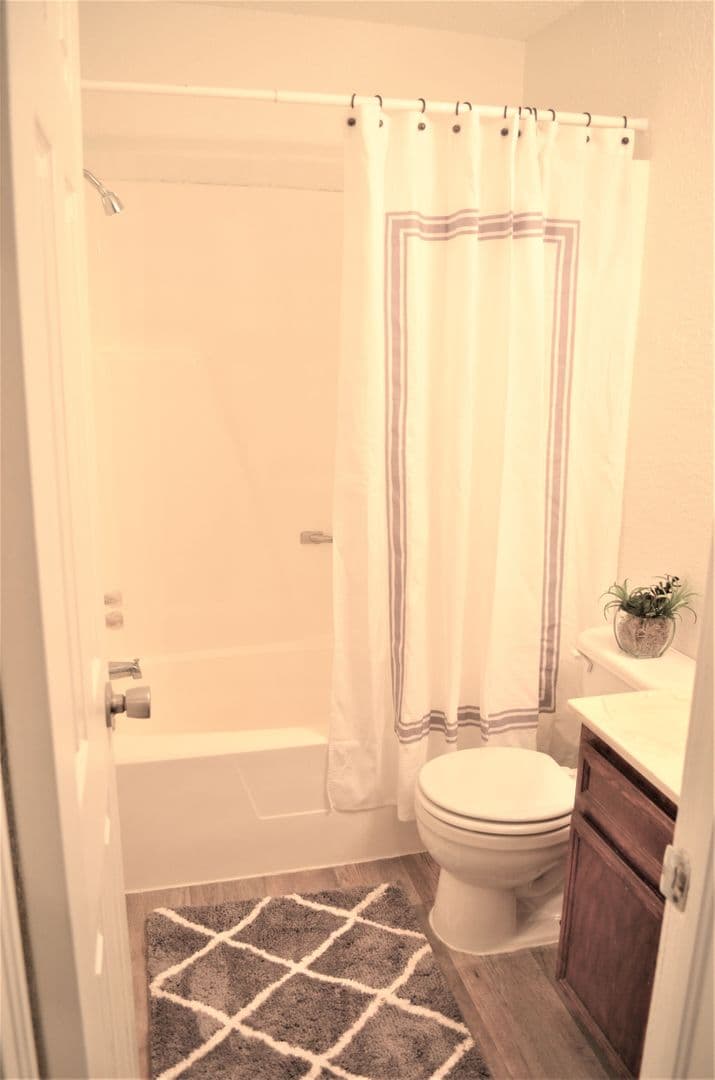 Glenpool Apartment: 1050 E. 141st Street South
