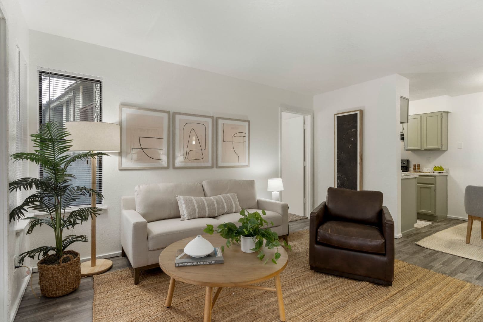 Norman Apartment: 3001 Oak Tree Ave