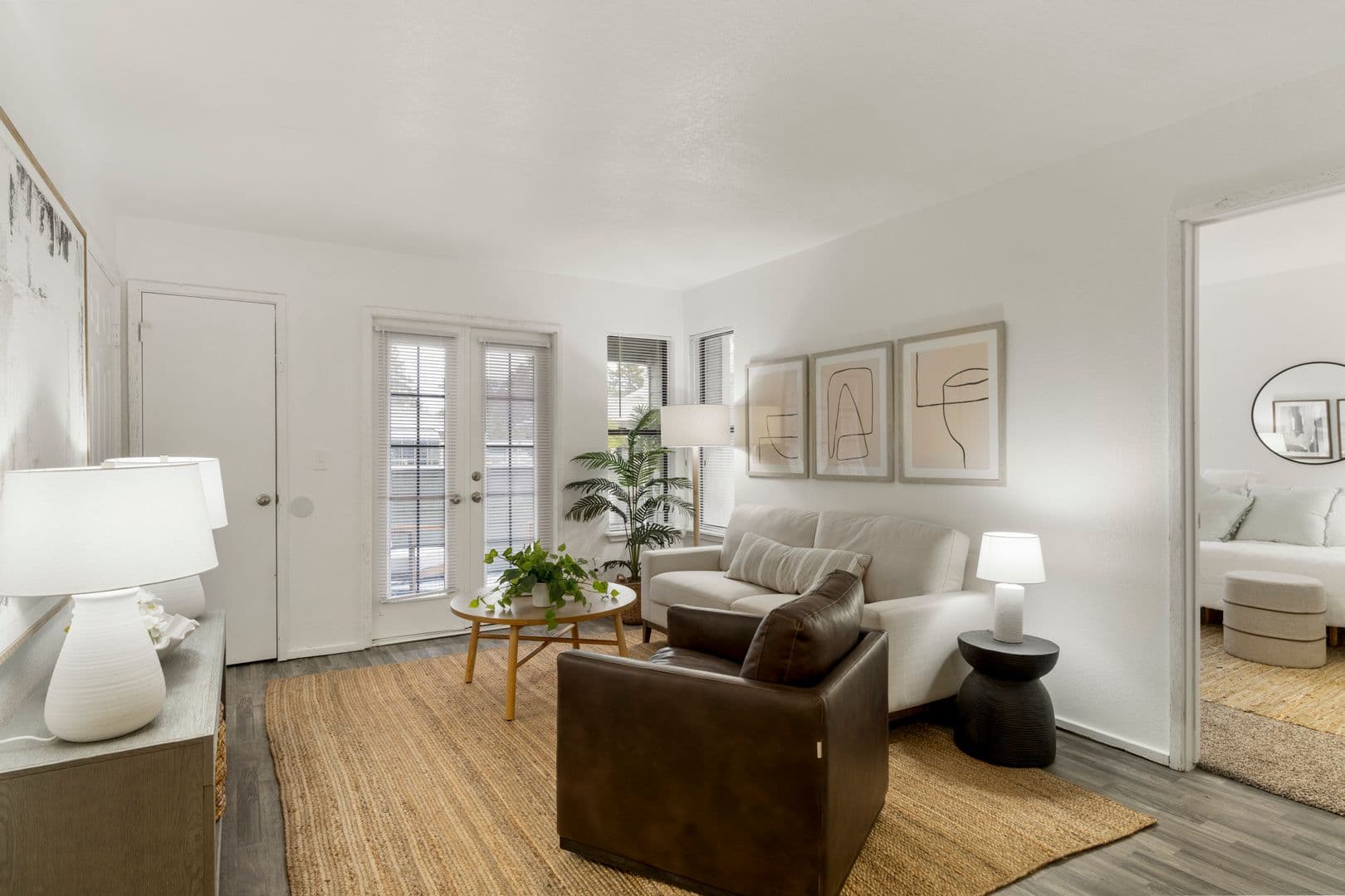 Norman Apartment: 3001 Oak Tree Ave