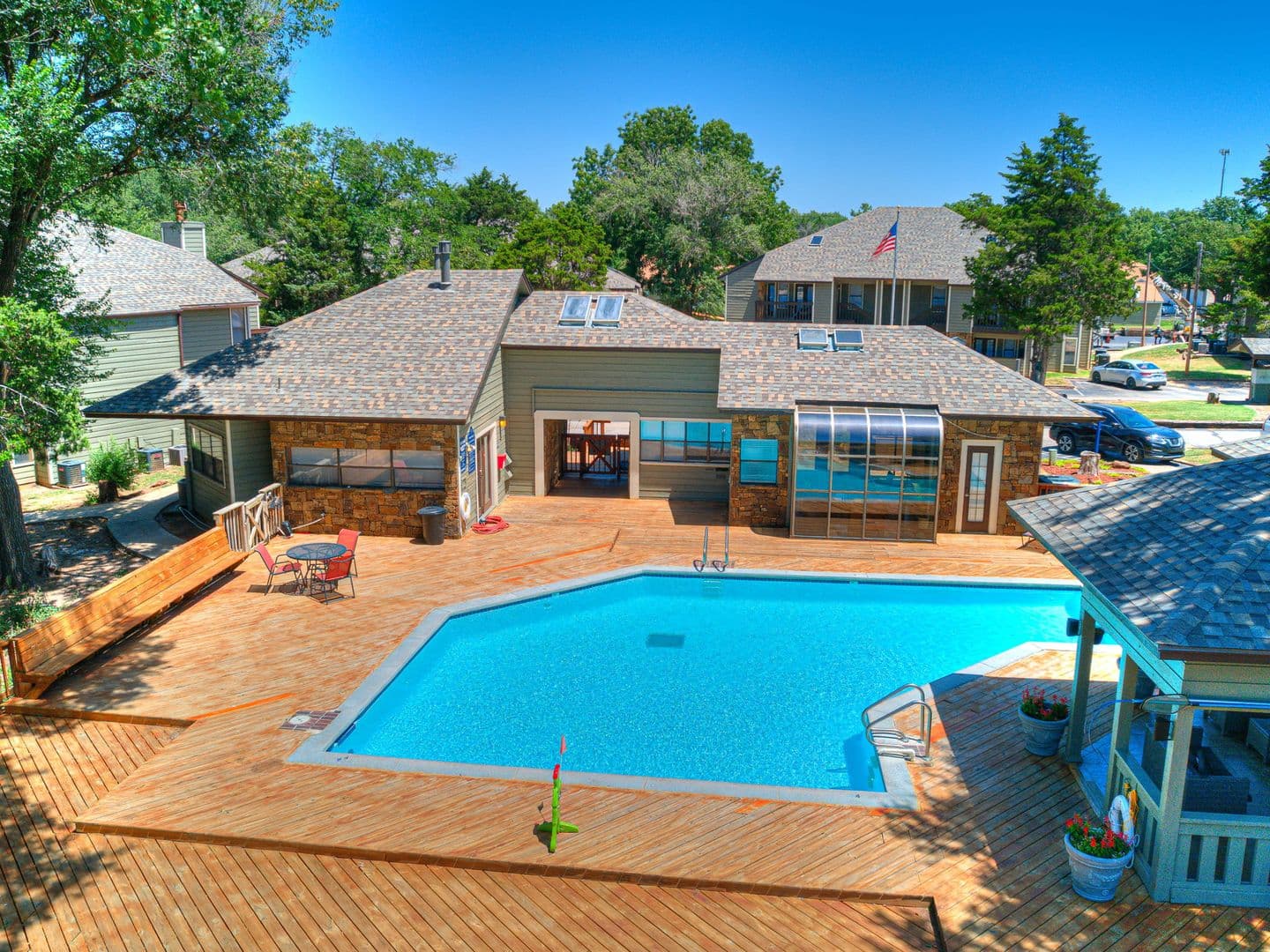 Norman Apartment: 3001 Oak Tree Ave