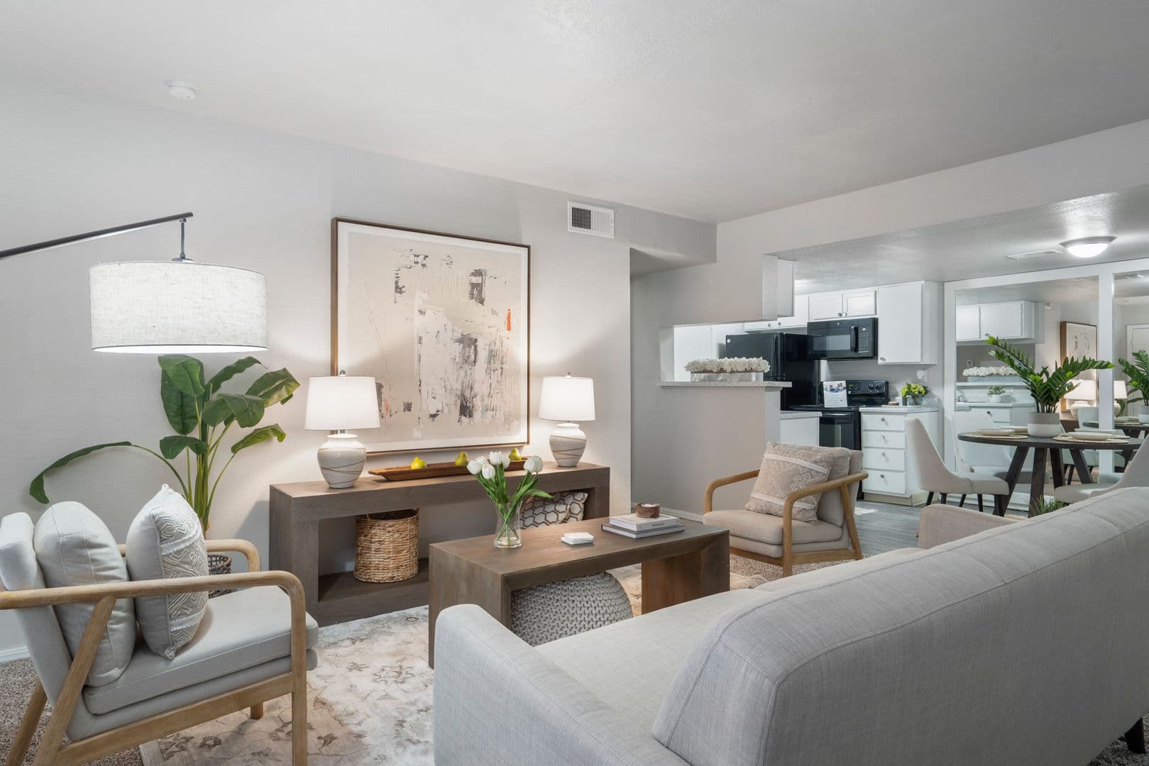 Tulsa Apartment: 10011 S Sheridan Road