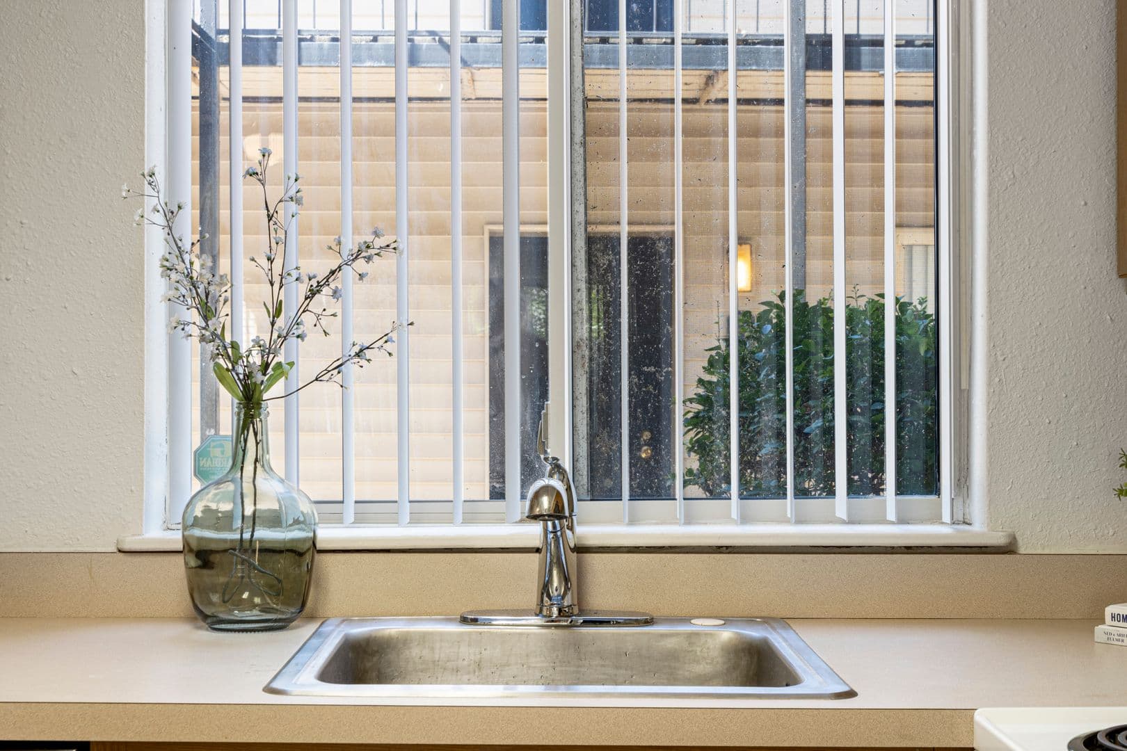 Tulsa Apartment: 8812 S Delaware Ave