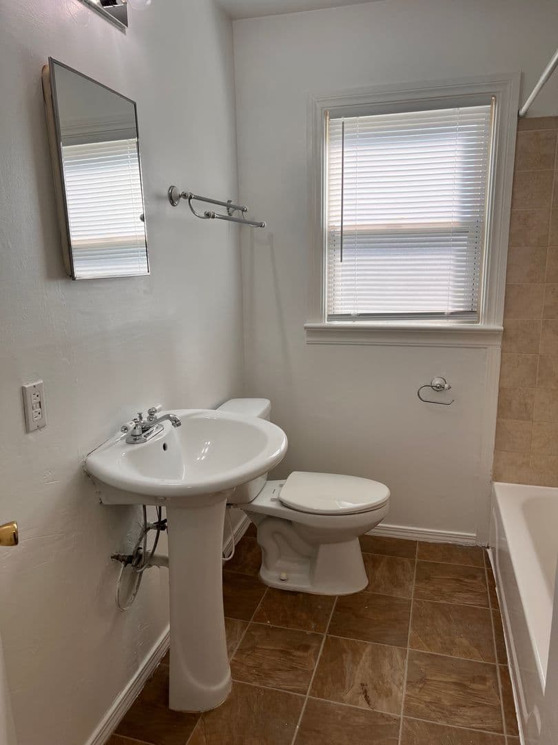 Tulsa Apartment: 334 E. 46th Street