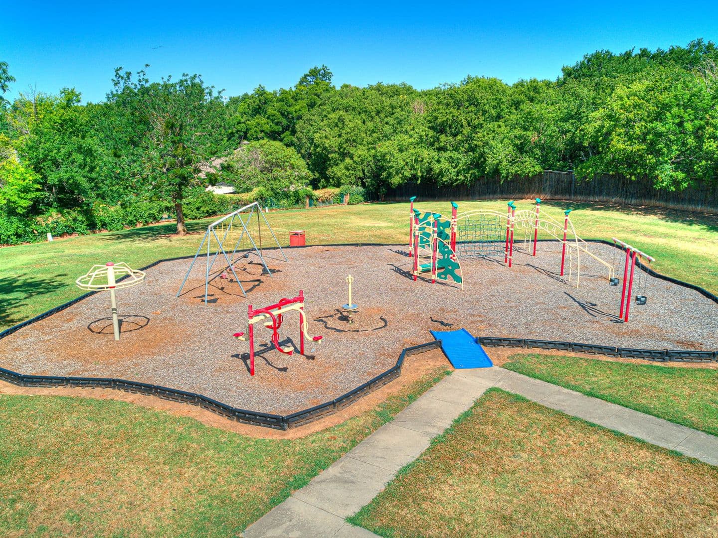Norman Apartment: 705 Ridgecrest Ct