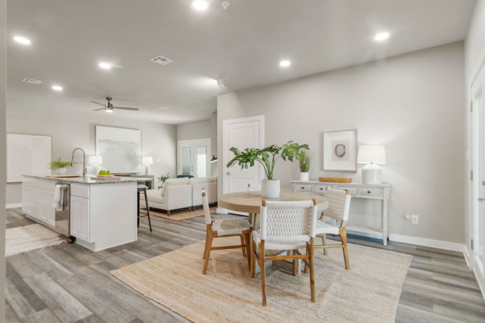 Jenks Apartment: 10700 Douglas Circle