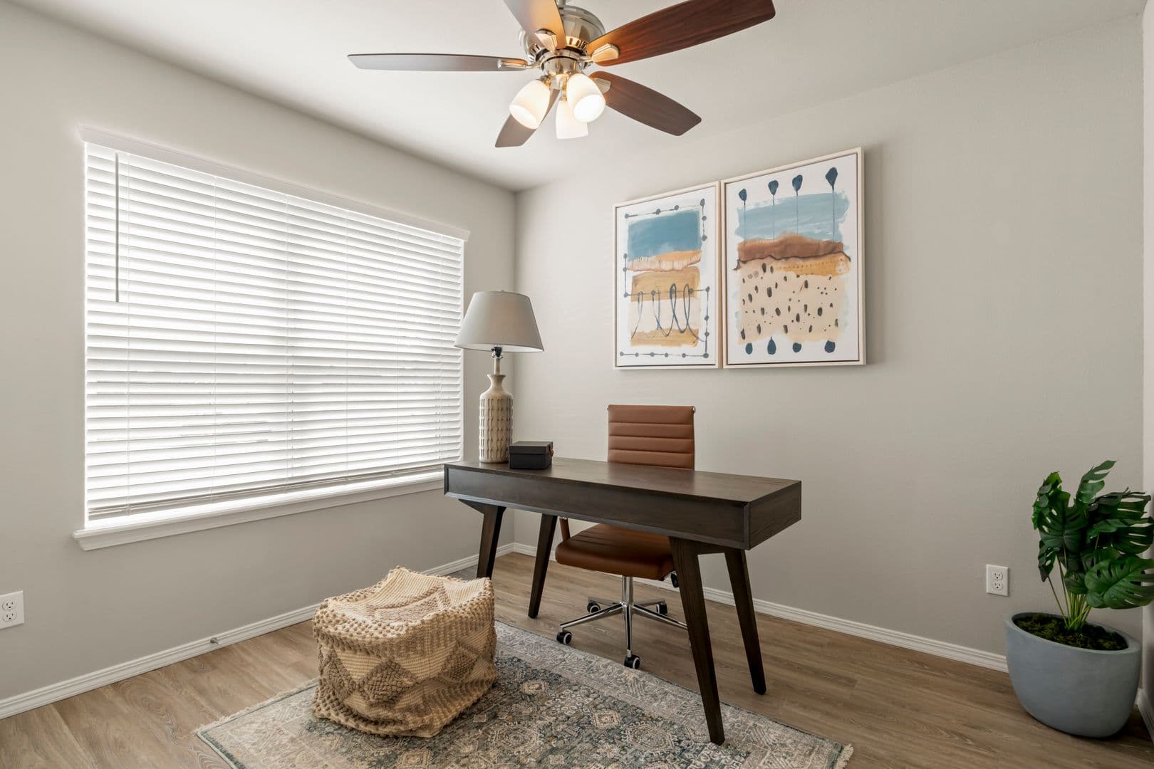 Springdale Apartment: 3324 S Old Missouri Rd