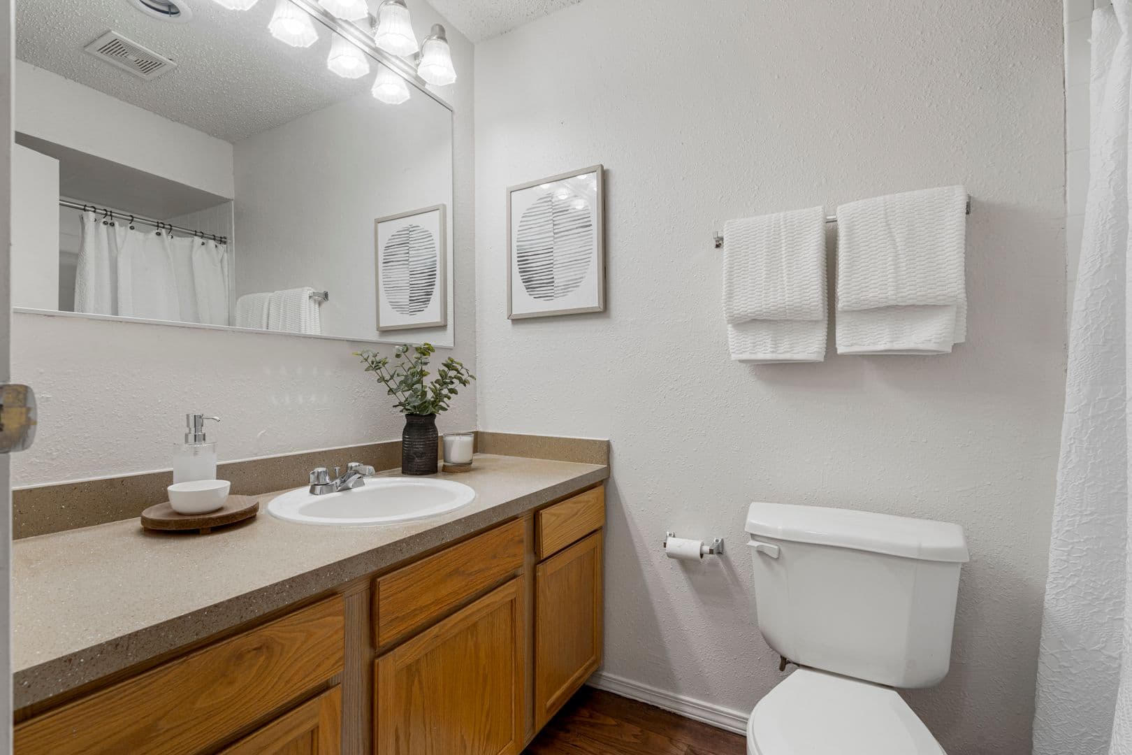 Tulsa Apartment: 8812 S Delaware Ave