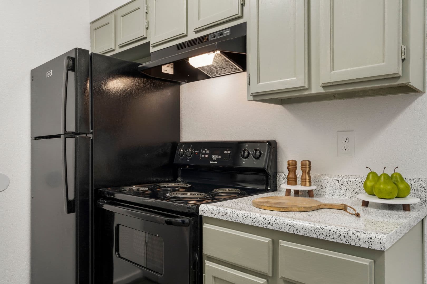 Norman Apartment: 3001 Oak Tree Ave