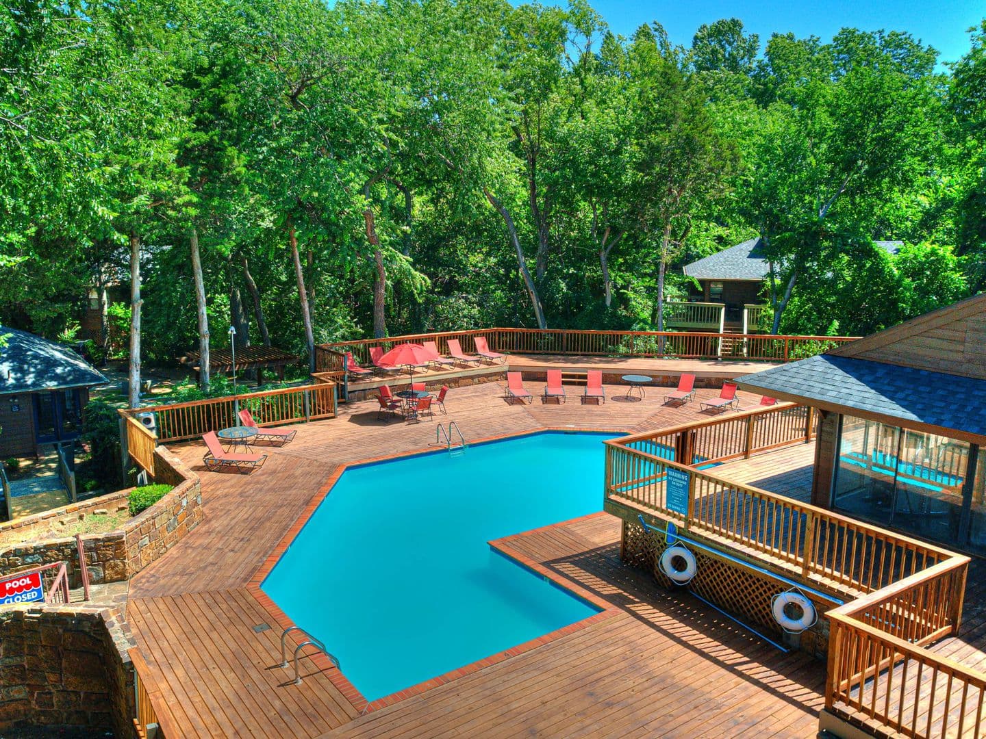 Norman Apartment: 1100 Oak Tree Ave