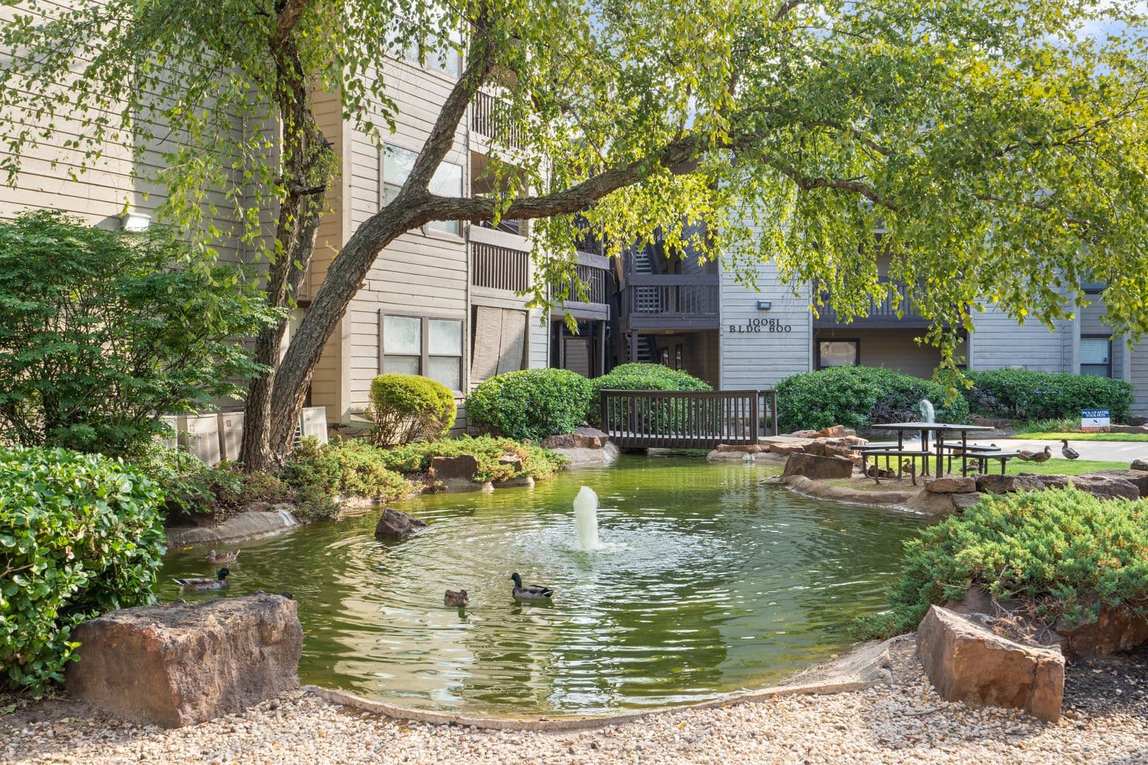 Tulsa Apartment: 10011 S Sheridan Road