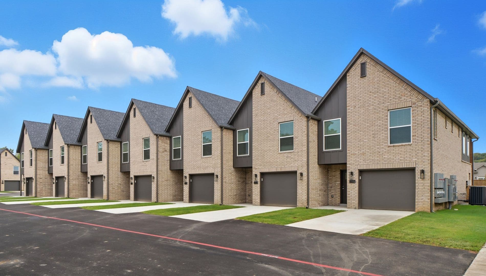 Broken Arrow Townhome: 3405 N 1st Street
