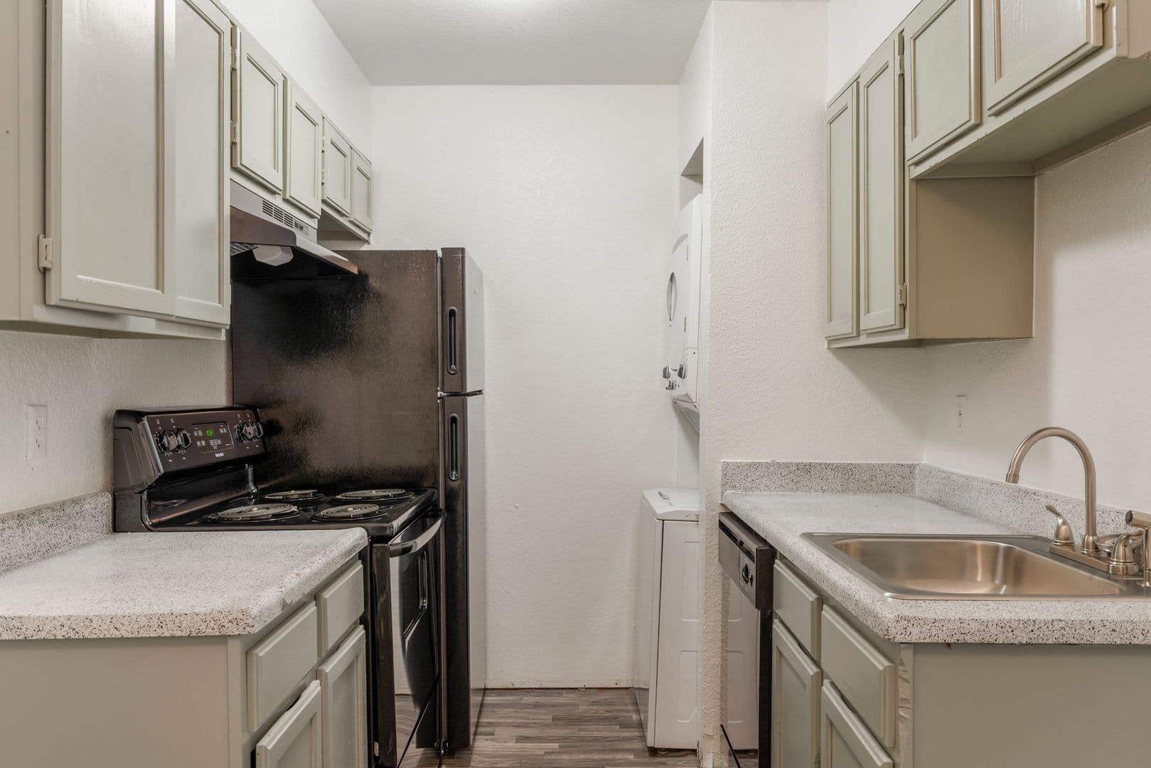 Norman Apartment: 3001 Oak Tree Ave
