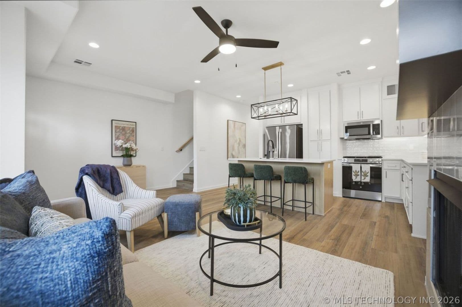 Jenks Apartment: 504 E B Street