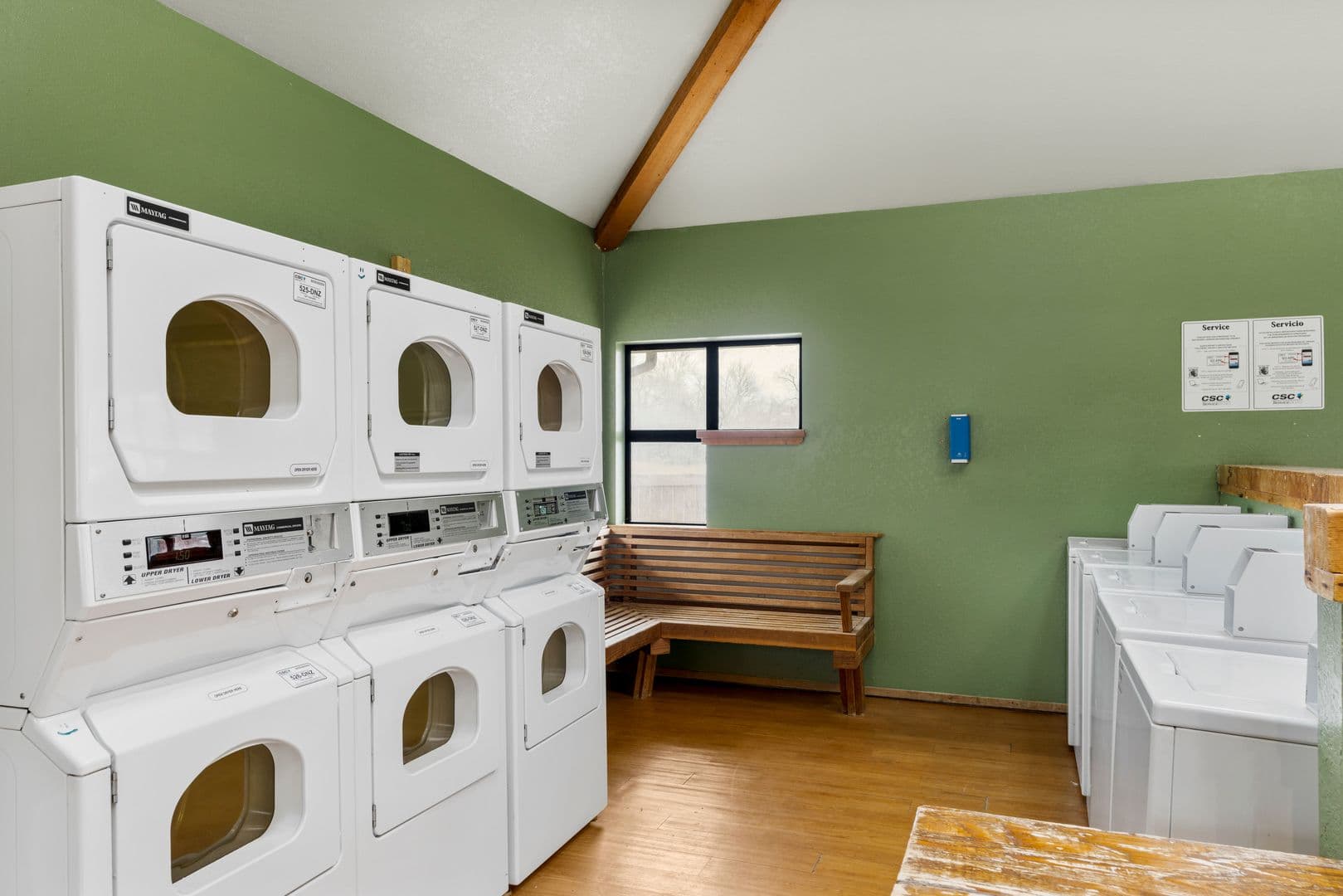 Norman Apartment: 1100 Oak Tree Ave