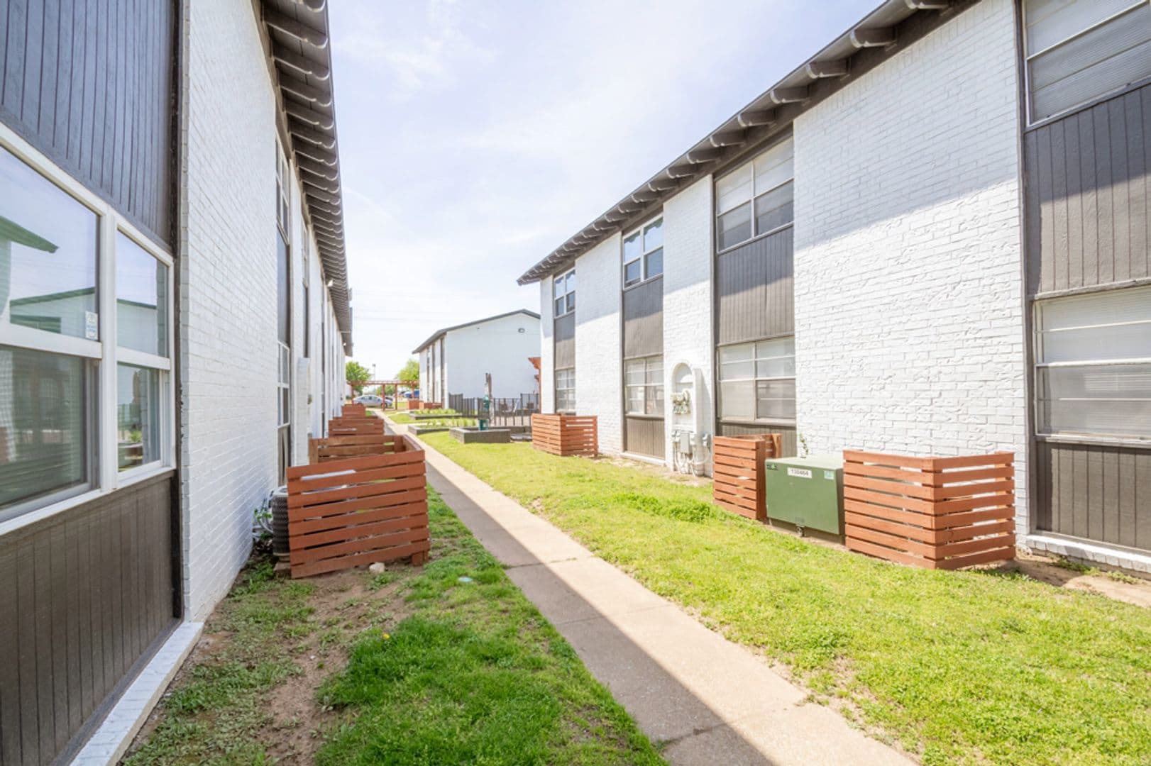 Norman Apartment: 917 24th Ave SW