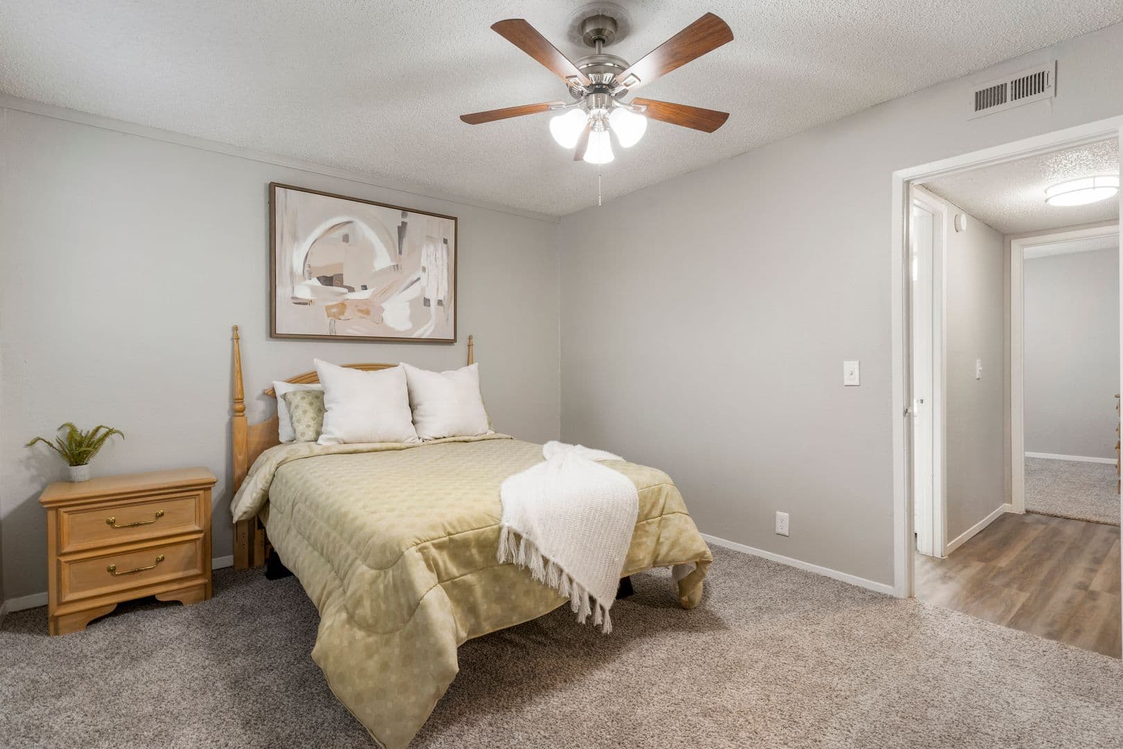 Tulsa Apartment: 10149 E. 32nd St