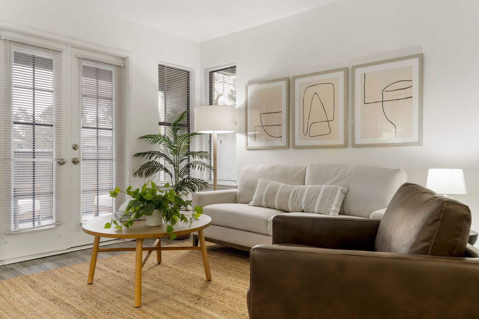 Norman Apartment: 3001 Oak Tree Ave