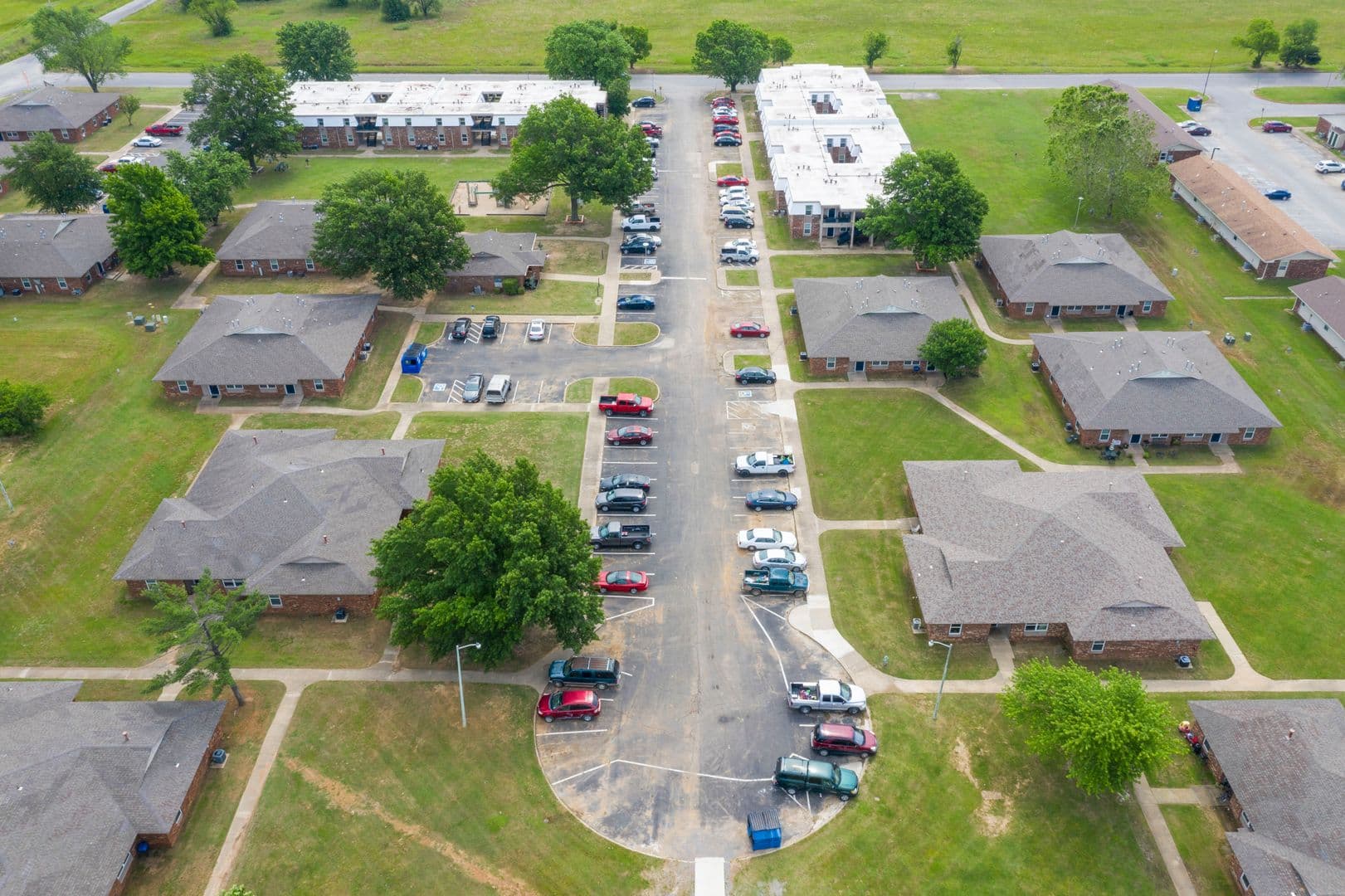 Pryor Apartment: 1220 SE 9th Street
