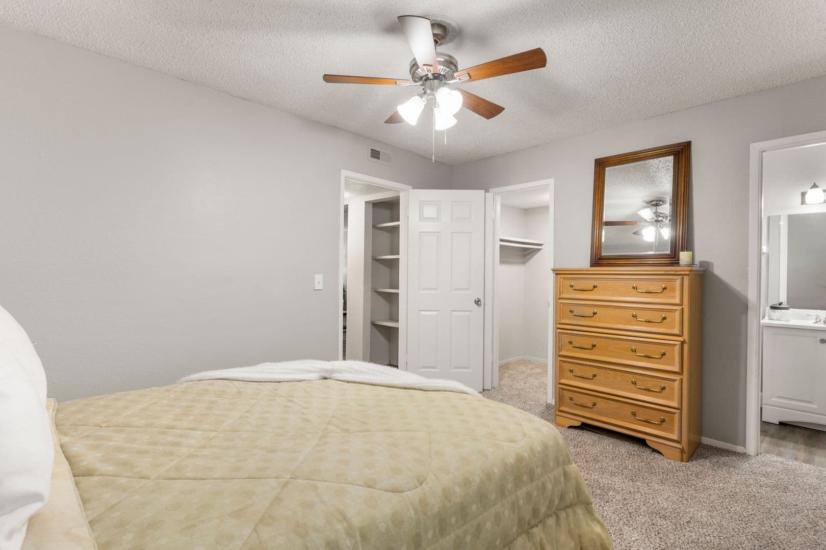 Tulsa Apartment: 10149 E. 32nd St