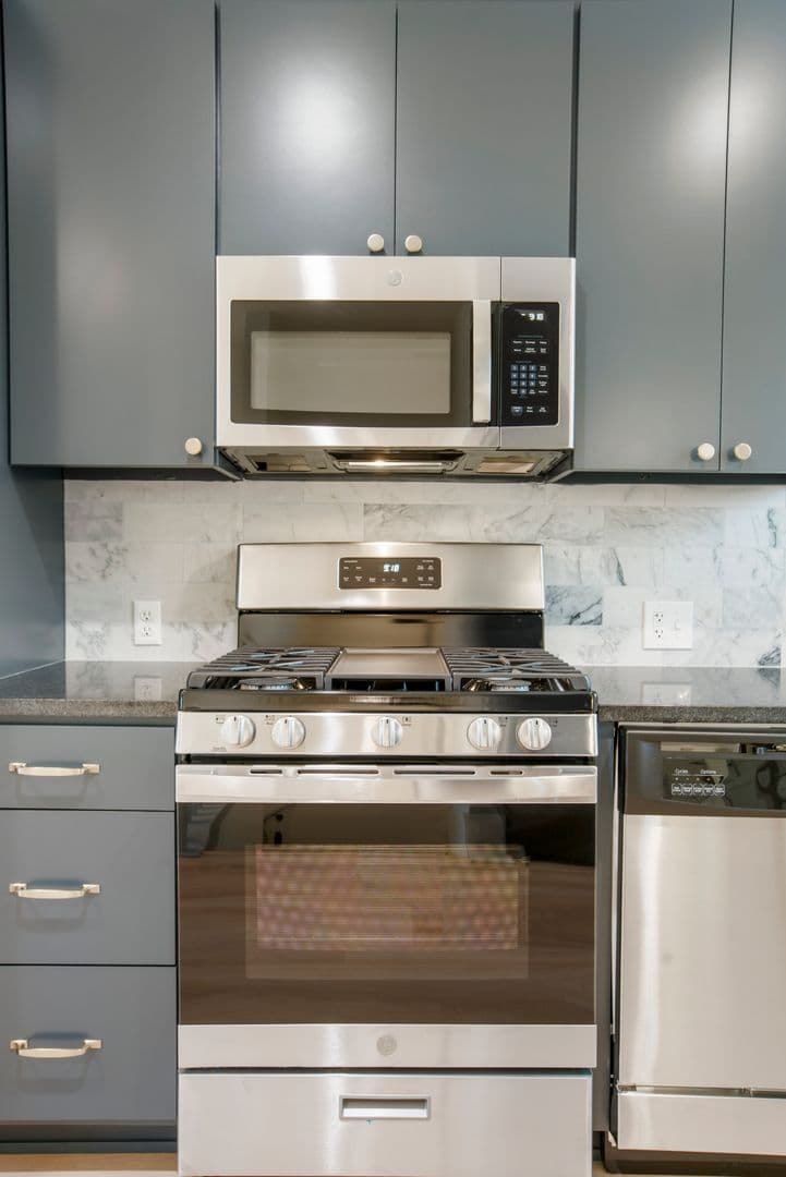 Tulsa Apartment: 1411 S Quaker Ave