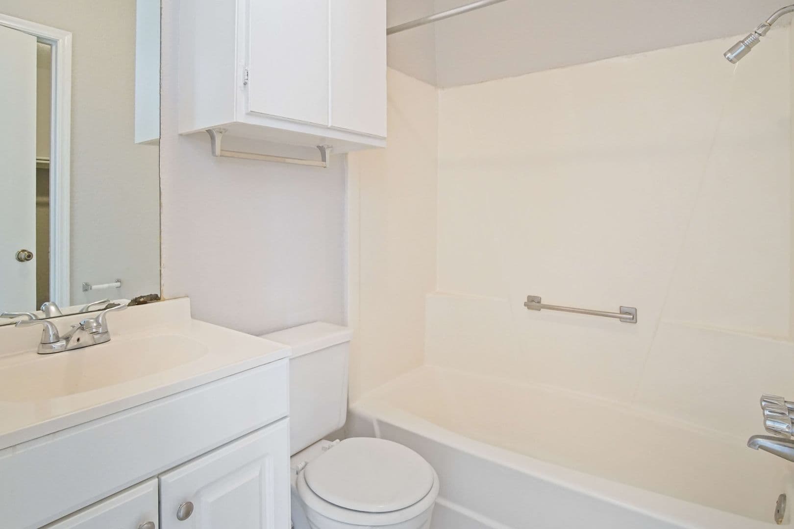 Oklahoma City Apartment: 800 N. Meridian Ave