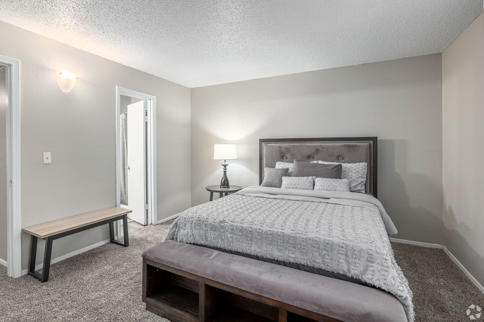 Oklahoma City Apartment: 2700 Indian Creek Blvd