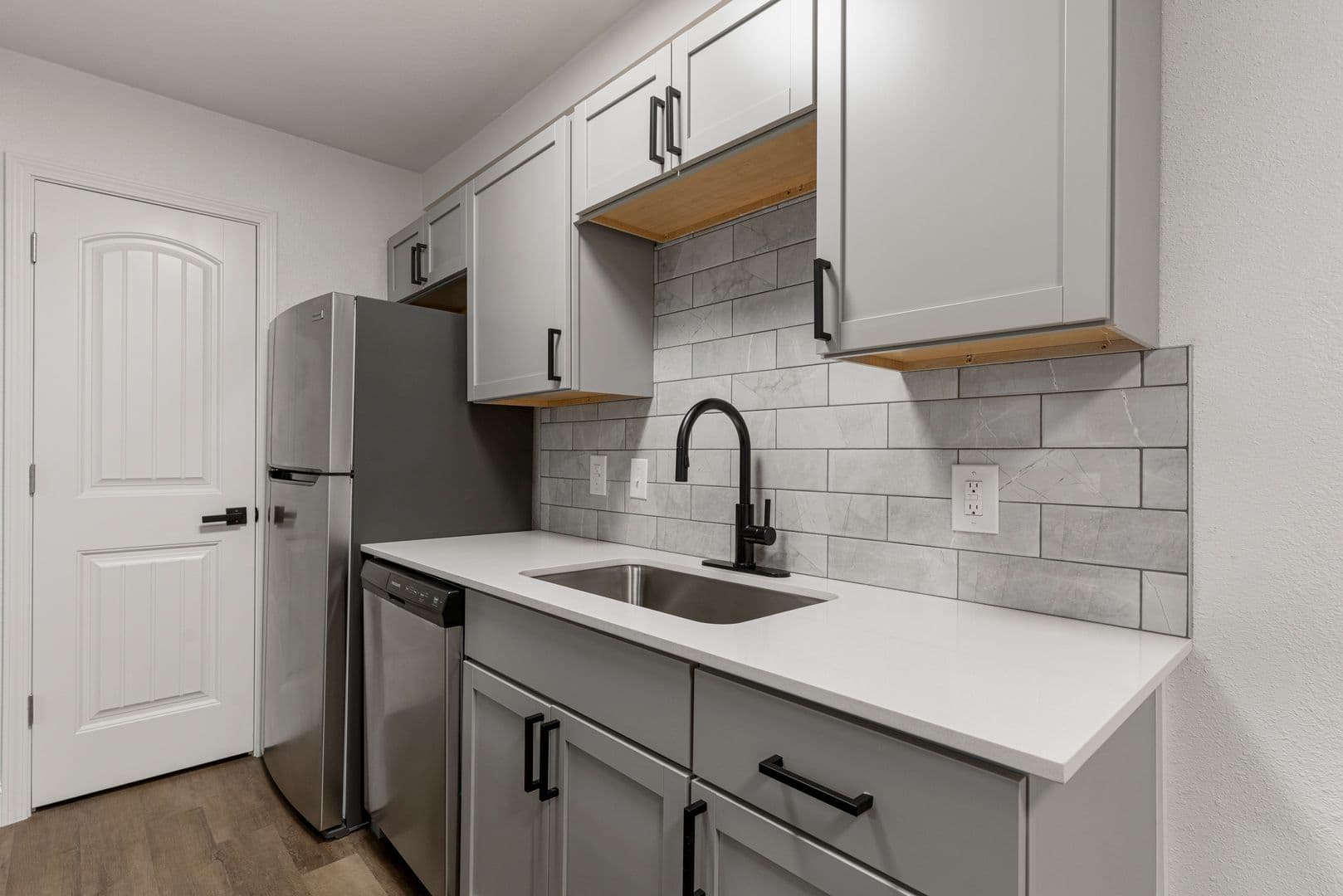Jenks Apartment: 758 Plaza Drive
