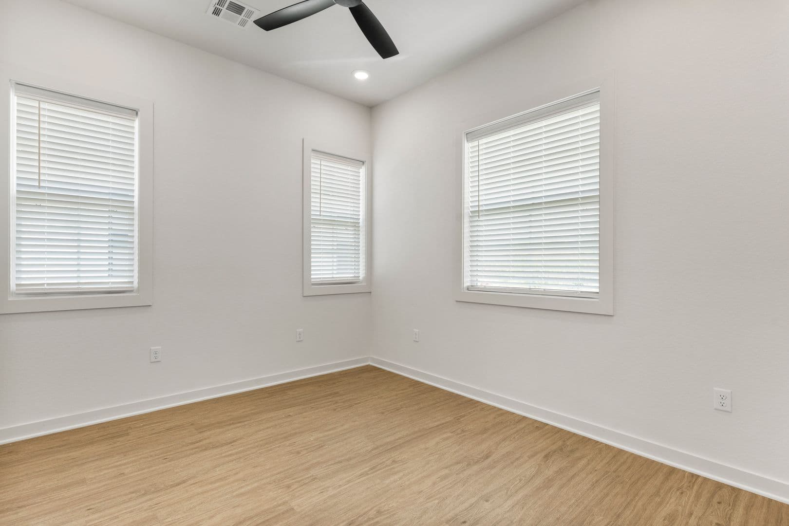 Tulsa Townhome: 17450 W Dearborn Str