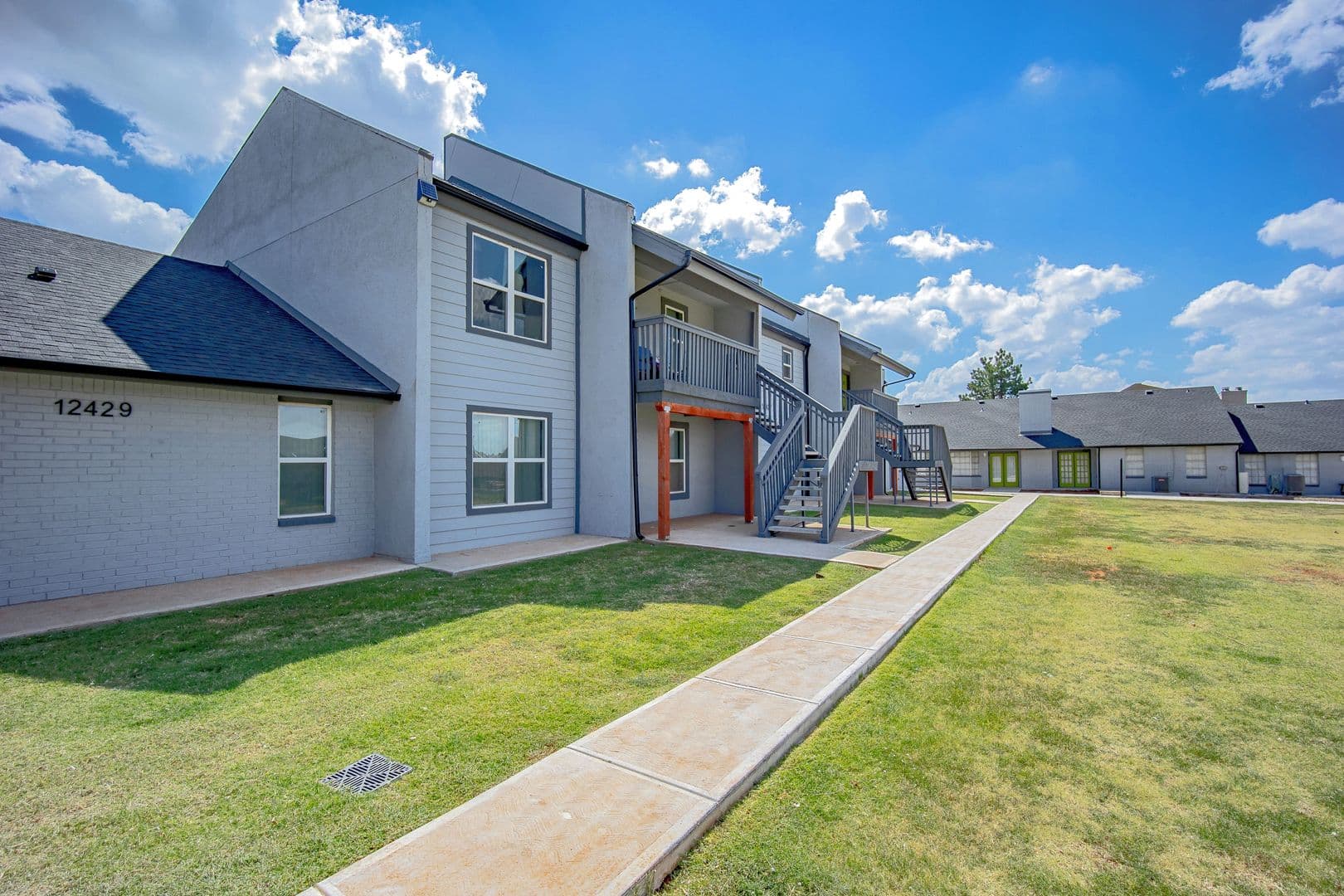 Oklahoma City Apartment: 2700 Indian Creek Blvd