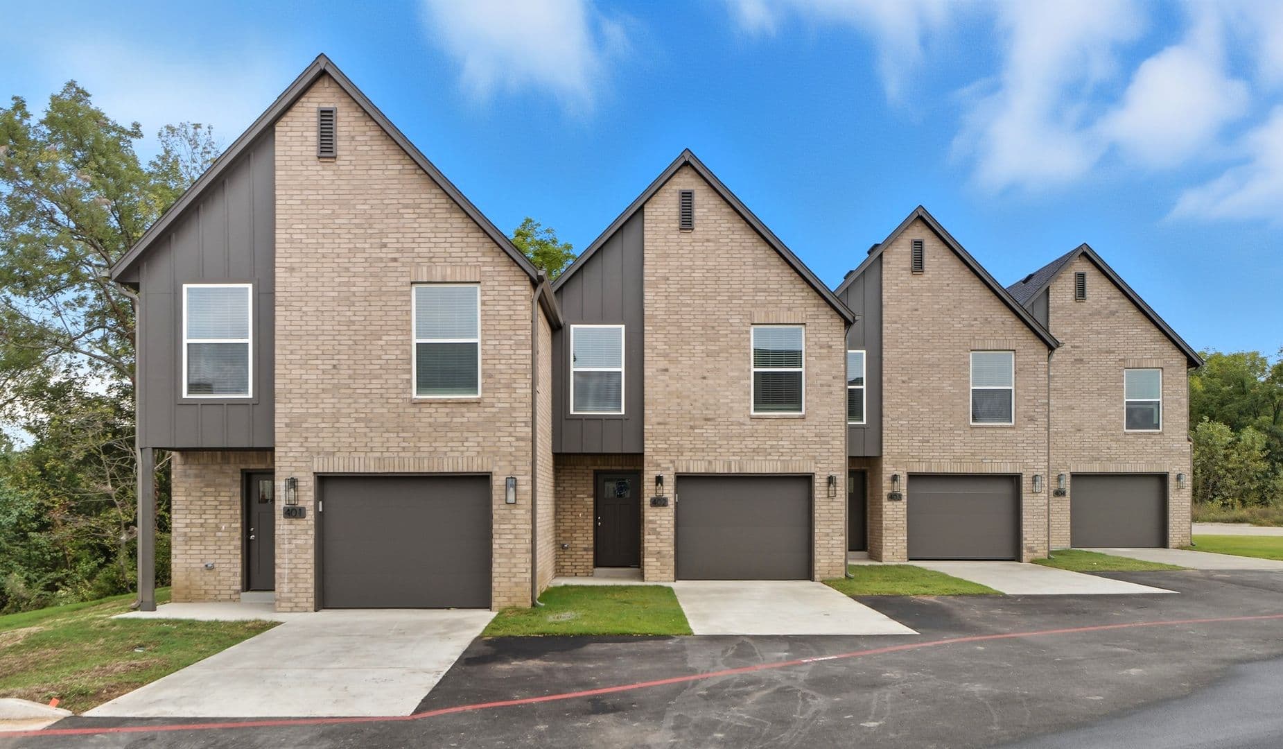 Broken Arrow Townhome: 3405 N 1st Street