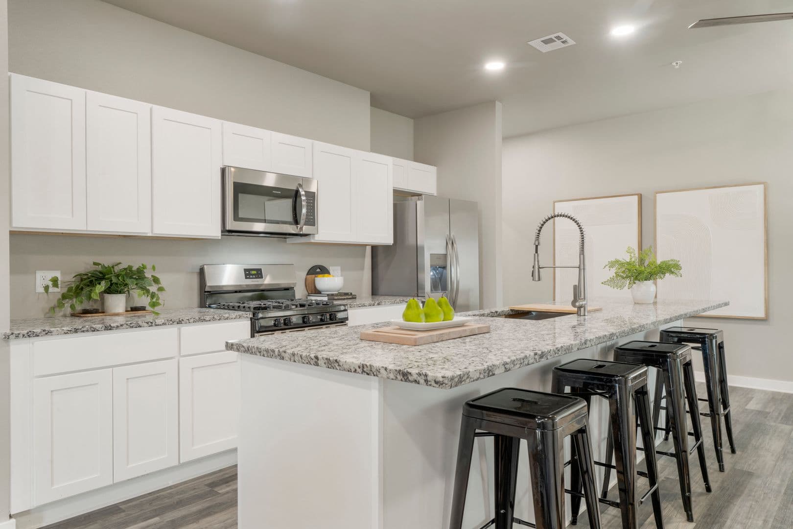 Jenks Apartment: 10700 Douglas Circle