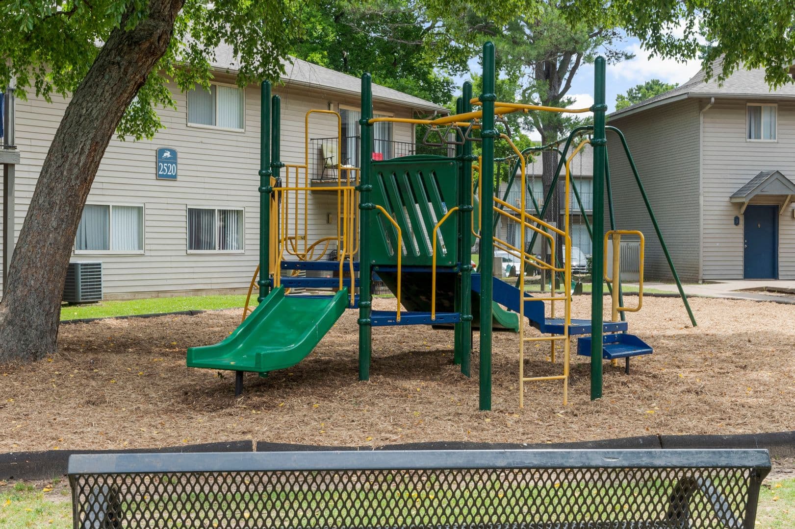 Tulsa Apartment: 8812 S Delaware Ave