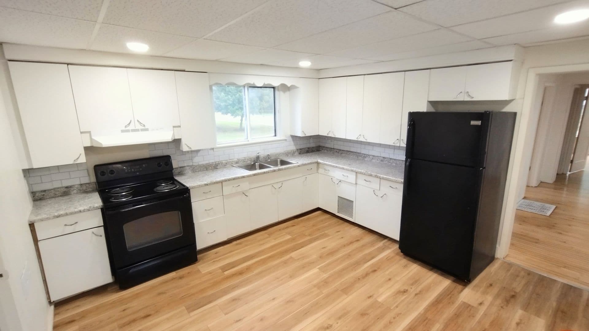 Ripon Apartment: 338 Eureka St