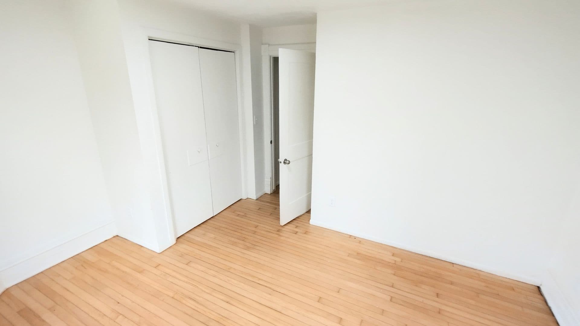 Ripon Apartment: 338 Eureka St
