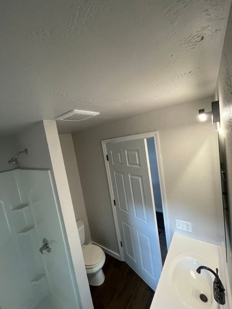 Oshkosh Apartment: 1164 N Koeller St