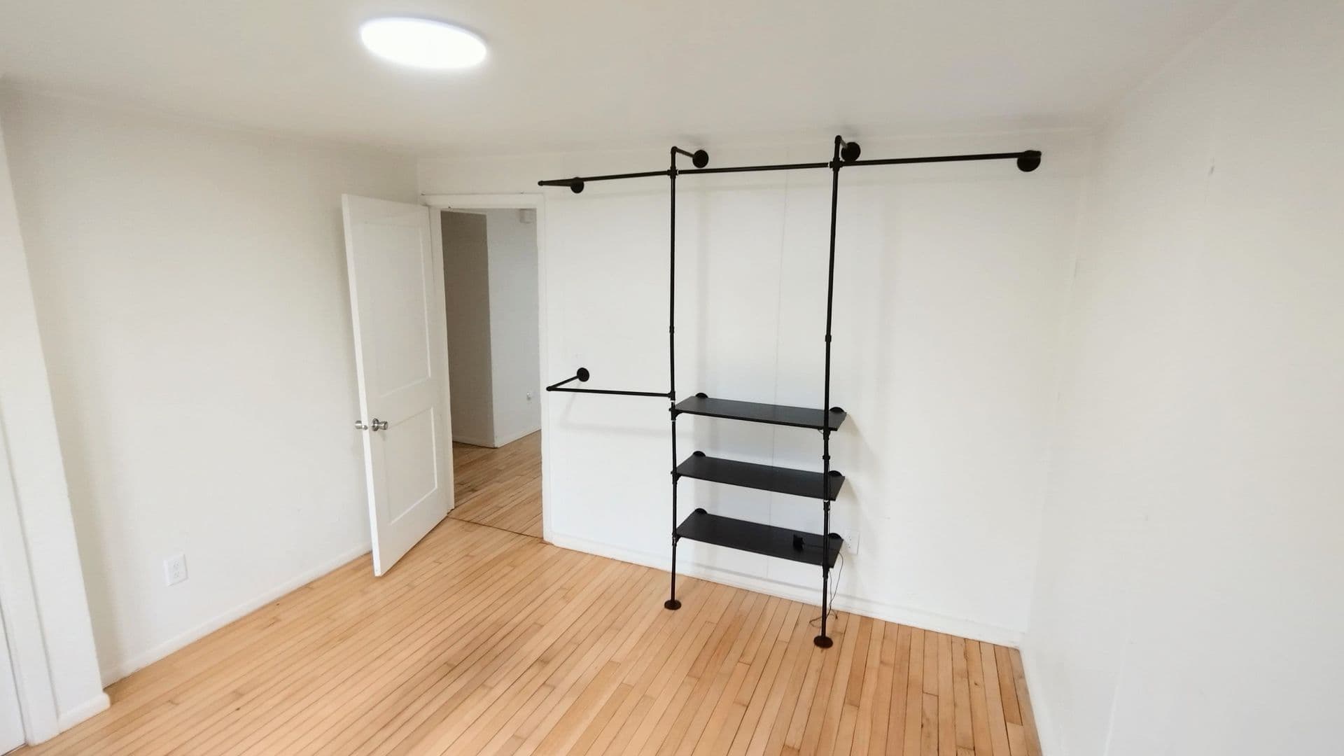 Ripon Apartment: 338 Eureka St