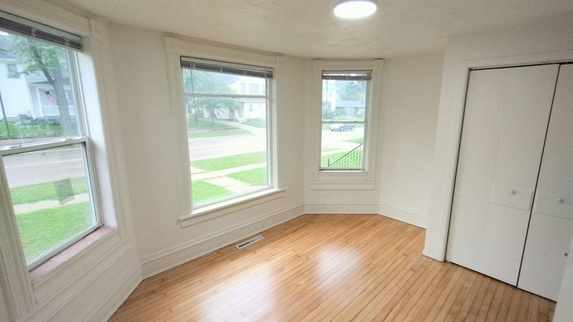 Ripon Apartment: 338 Eureka St