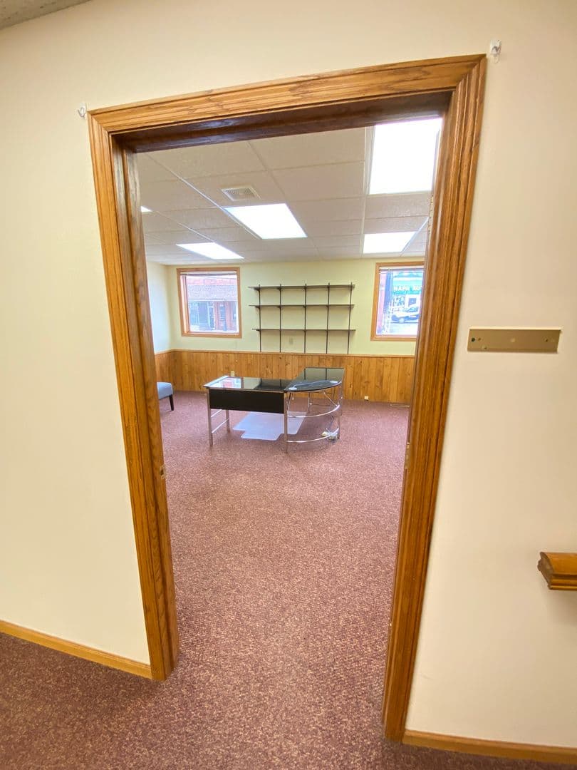 Berlin Apartment: 118/120 E Huron St