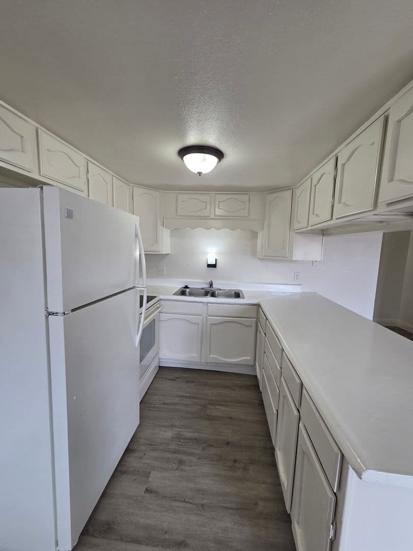 Henderson Apartment: 156 Judy Lane