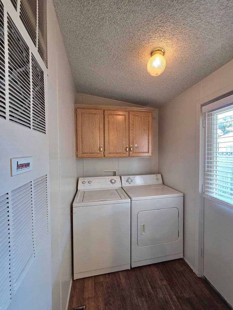 Las Vegas House: 5914 Sassy Rose Drive