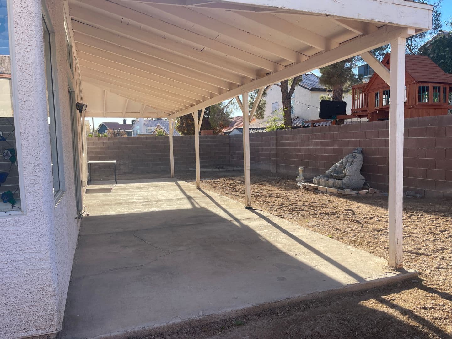 Las Vegas House: 1889 Blue Ribbon Dr
