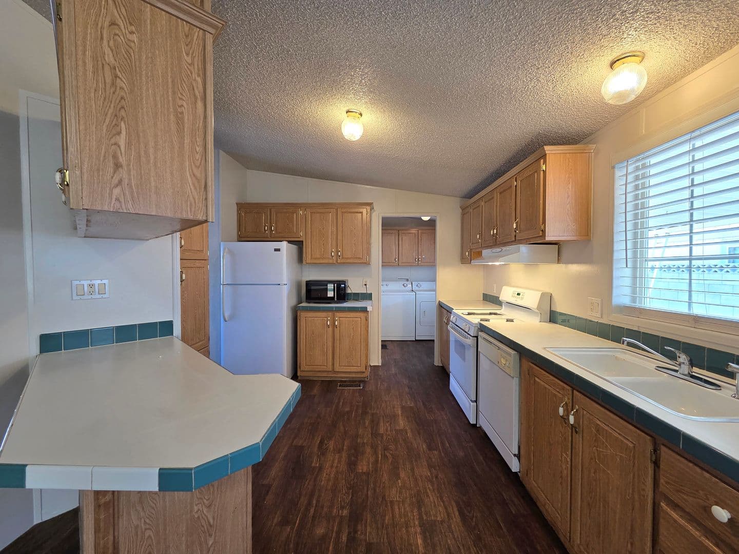 Las Vegas House: 5914 Sassy Rose Drive
